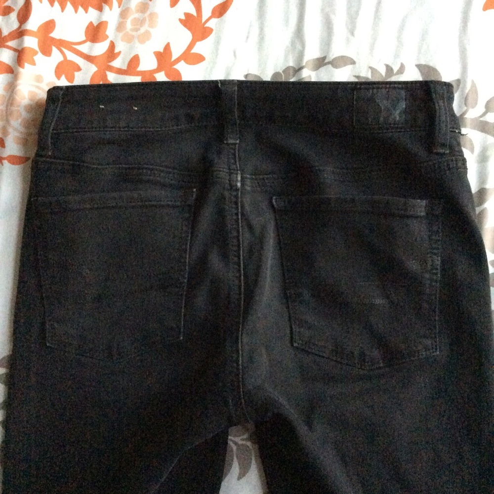 Black American Eagle Hi-Rise Jeggings: Size 4 - Picture 6 of 8